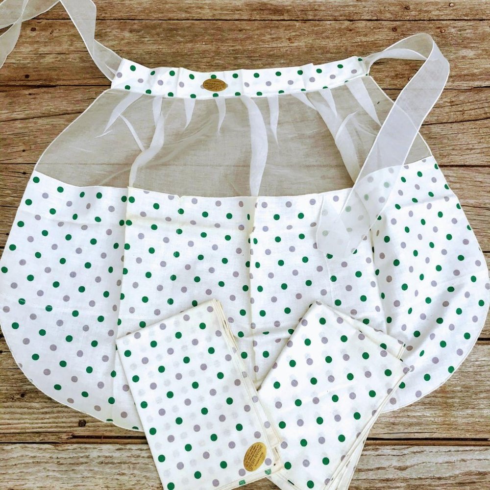 Vintage Half Apron Matching Tea towels Green Polka